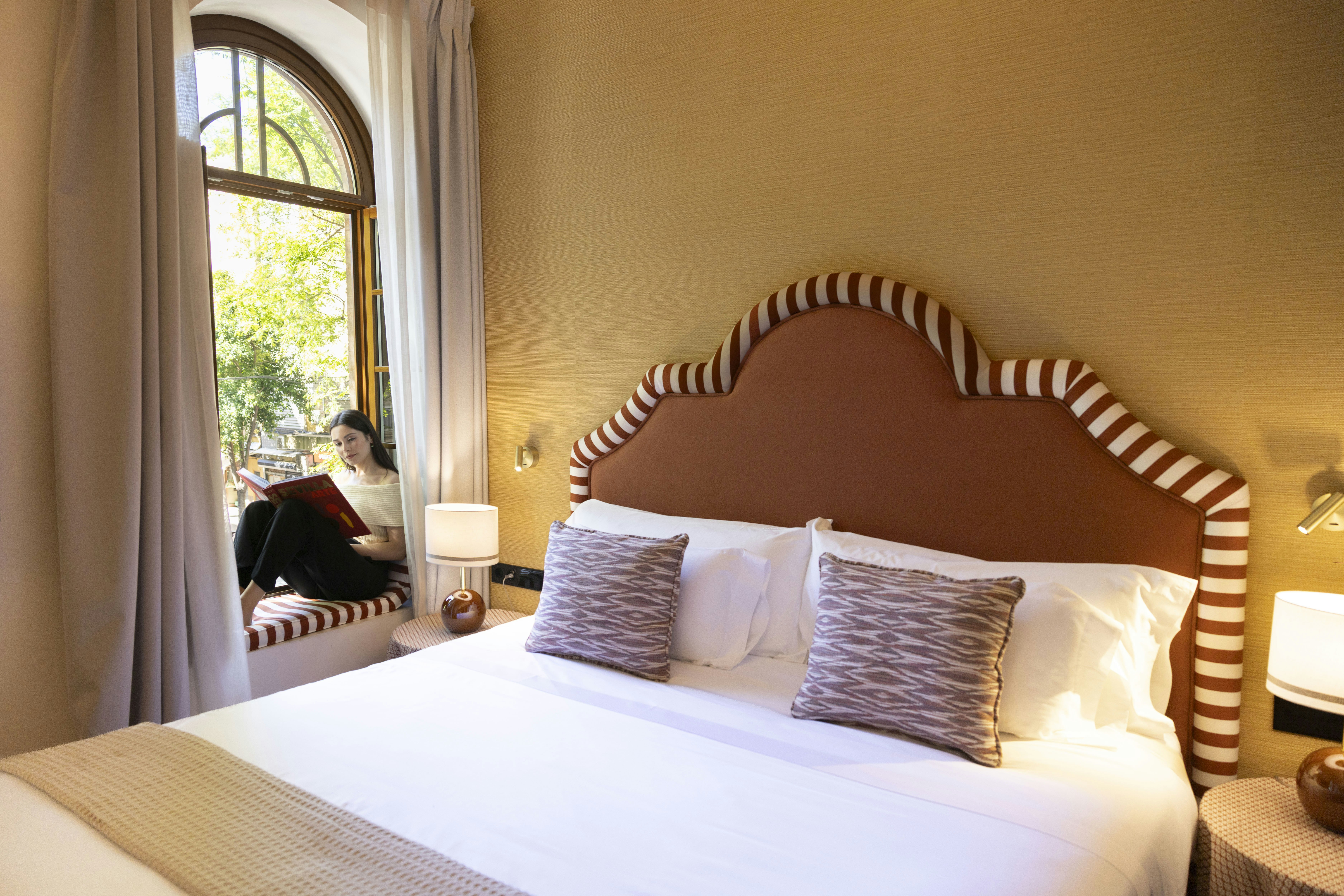 Grand Deluxe - Bedroom