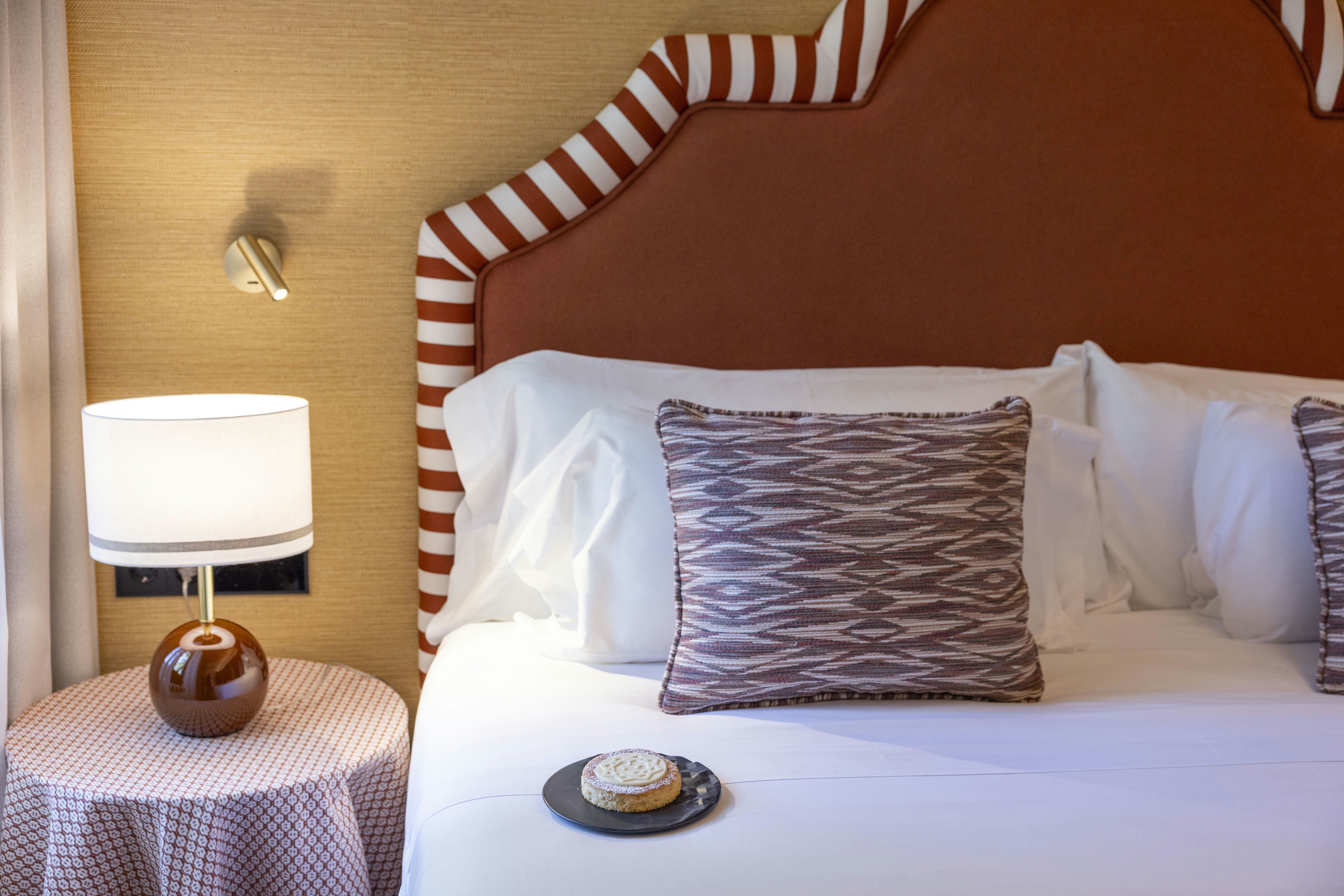 Grand Deluxe - Bedroom