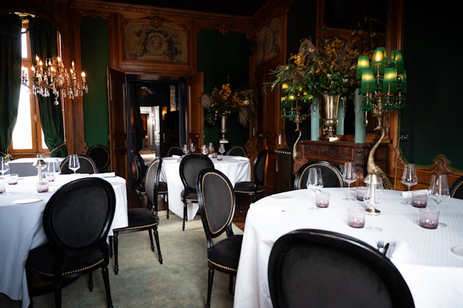 Cabinet Des Curiosites Lounge