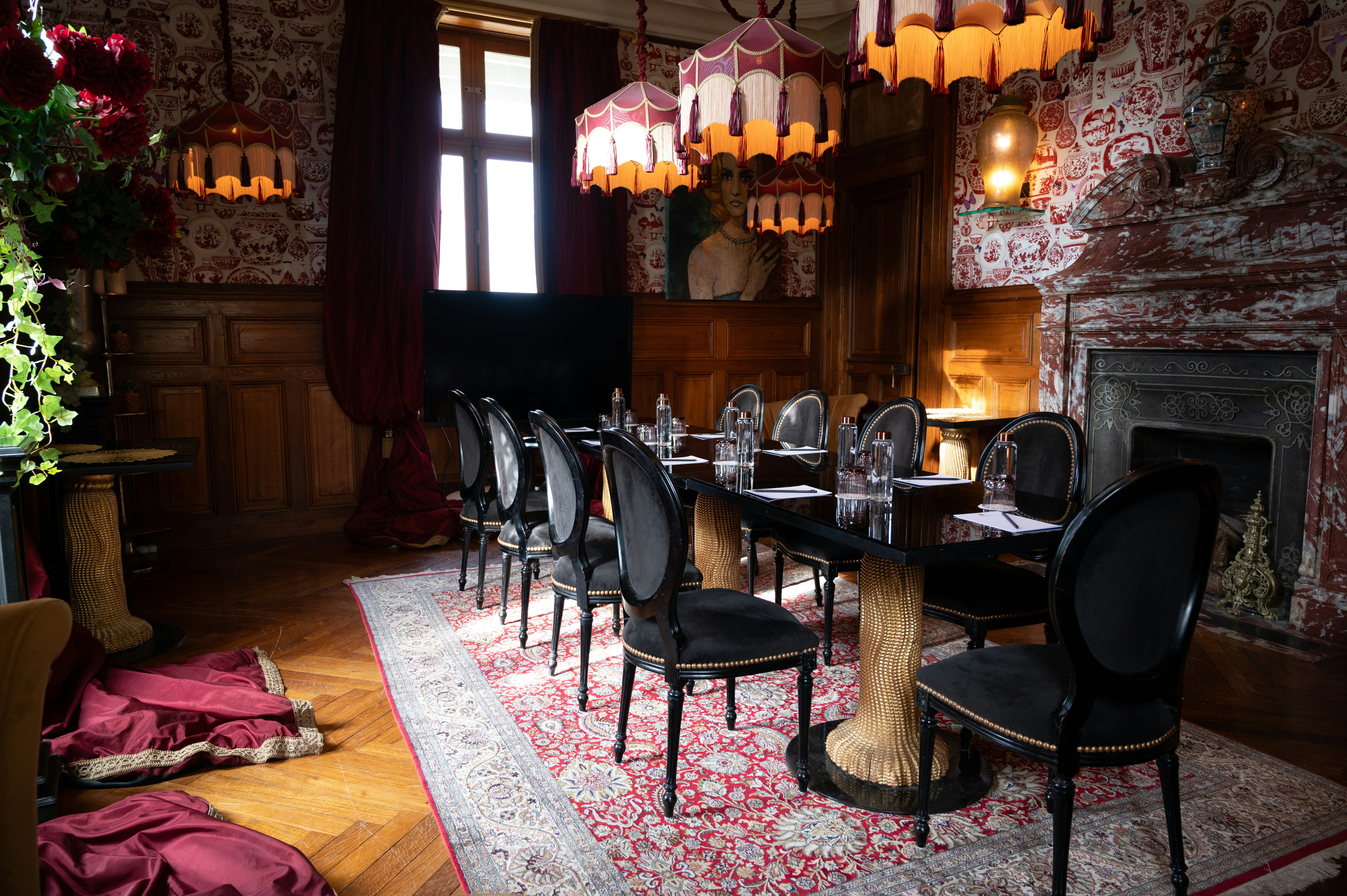 Chinoise XVIII - Dining Area