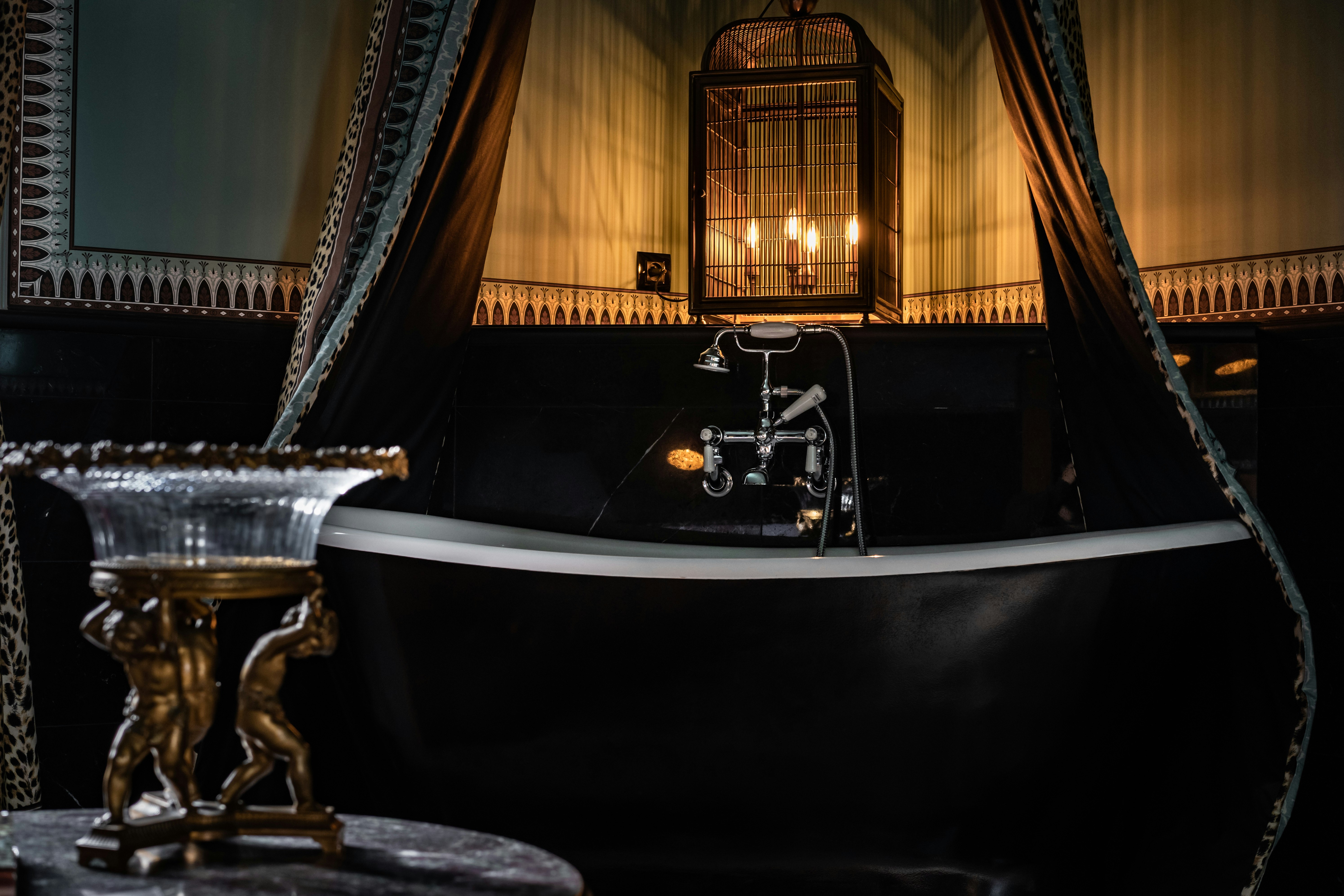 Minuit A Paris - Bathtub