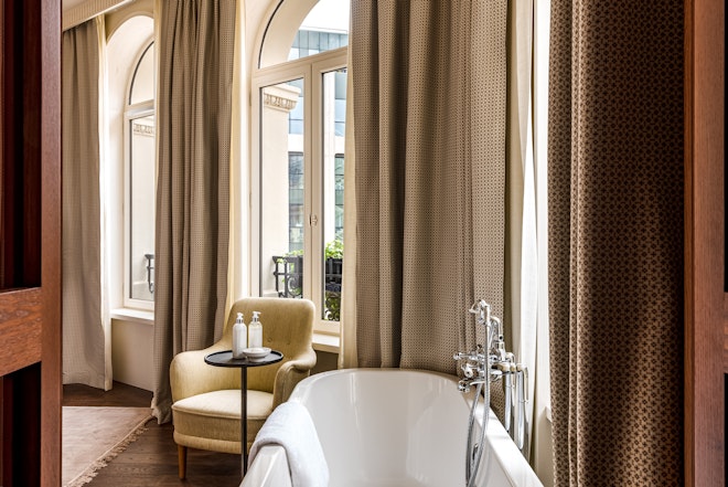 Corner Junior Suite