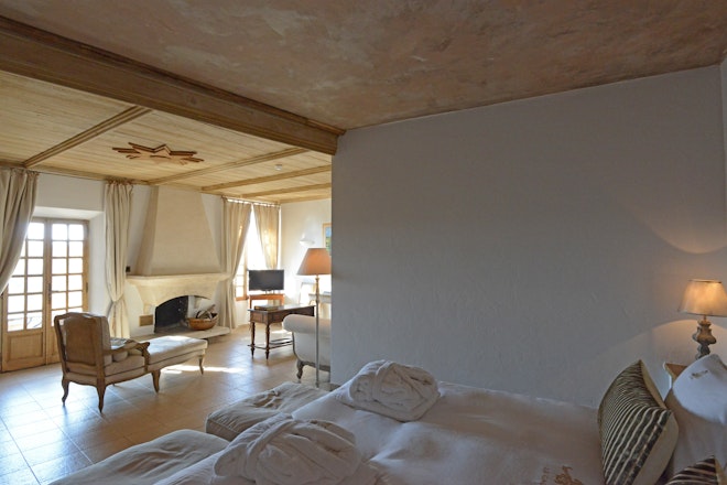 Suite - Bedroom