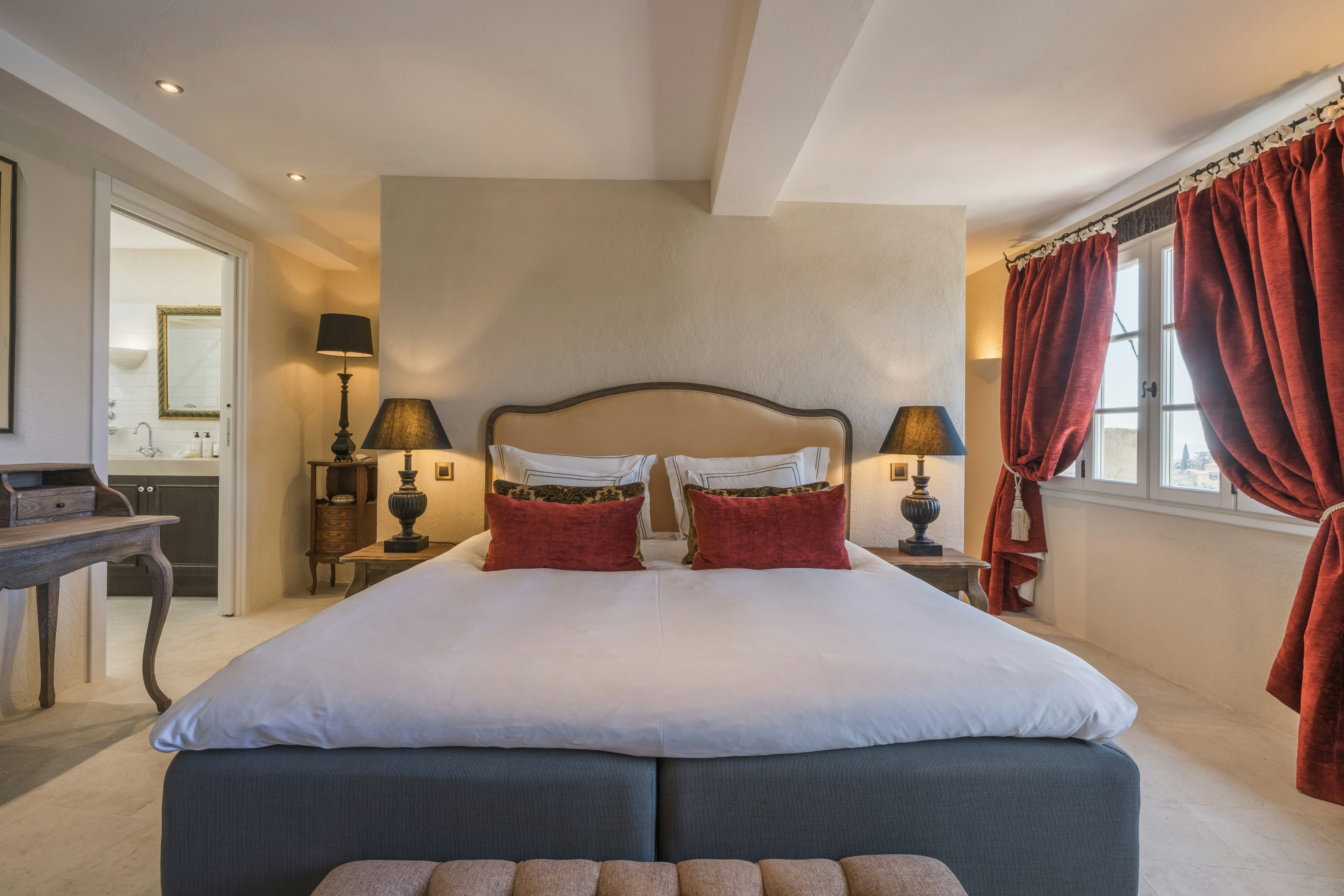 Junior Suite - Bedroom