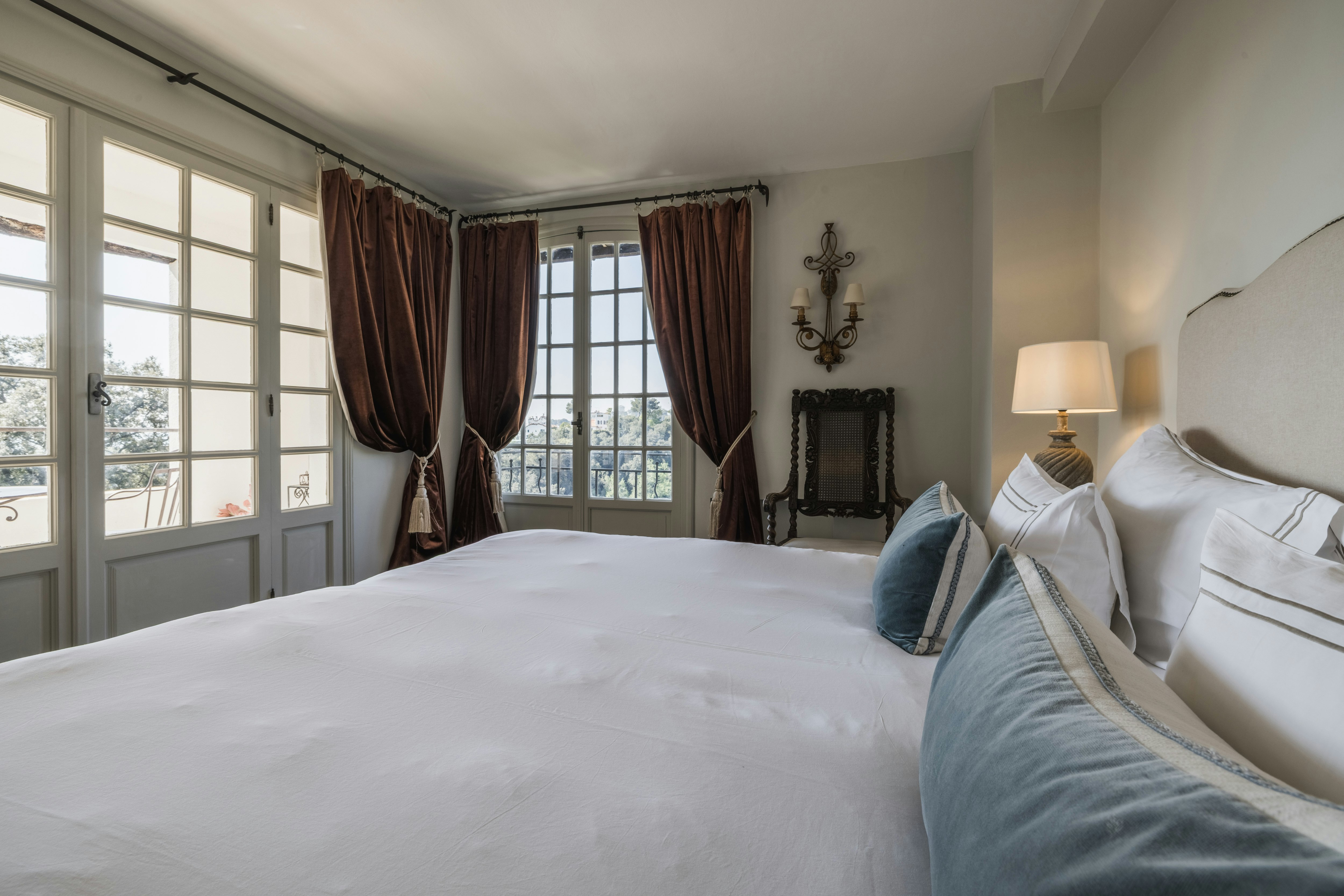 Junior Suite Balcony - Bedroom