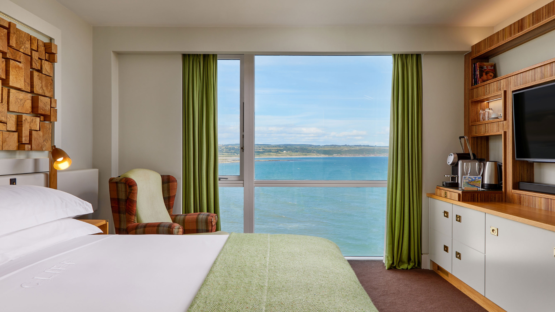Deluxe Sea View Room