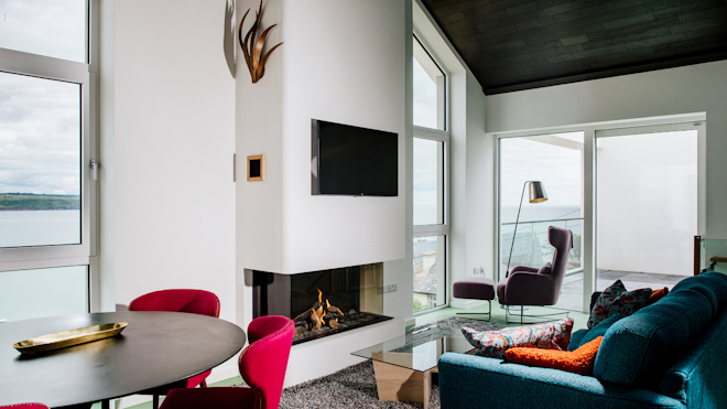 Cliff Beach House - Interior Details