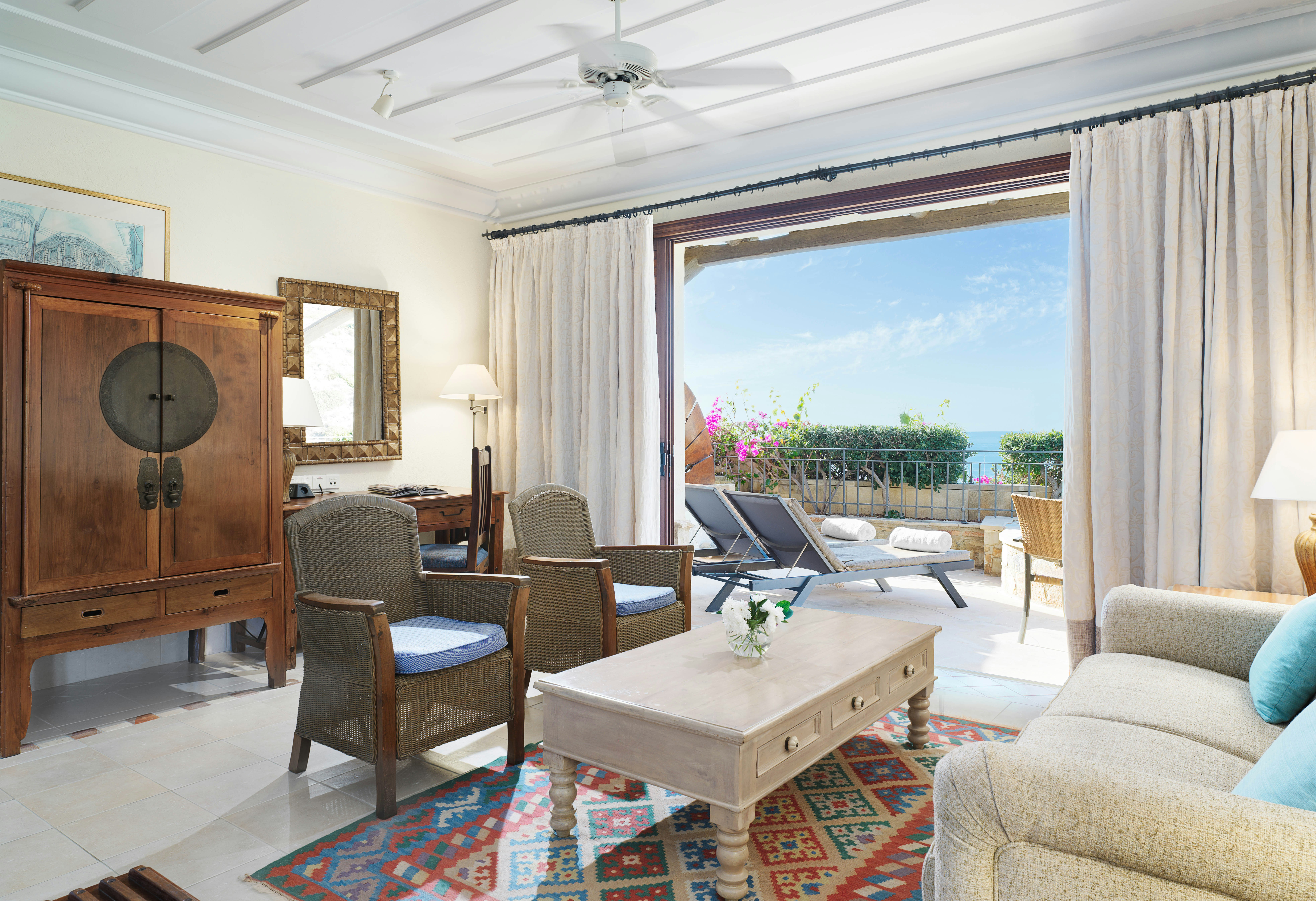 Eagles Nest Executive Suite With Private Plunge Pool