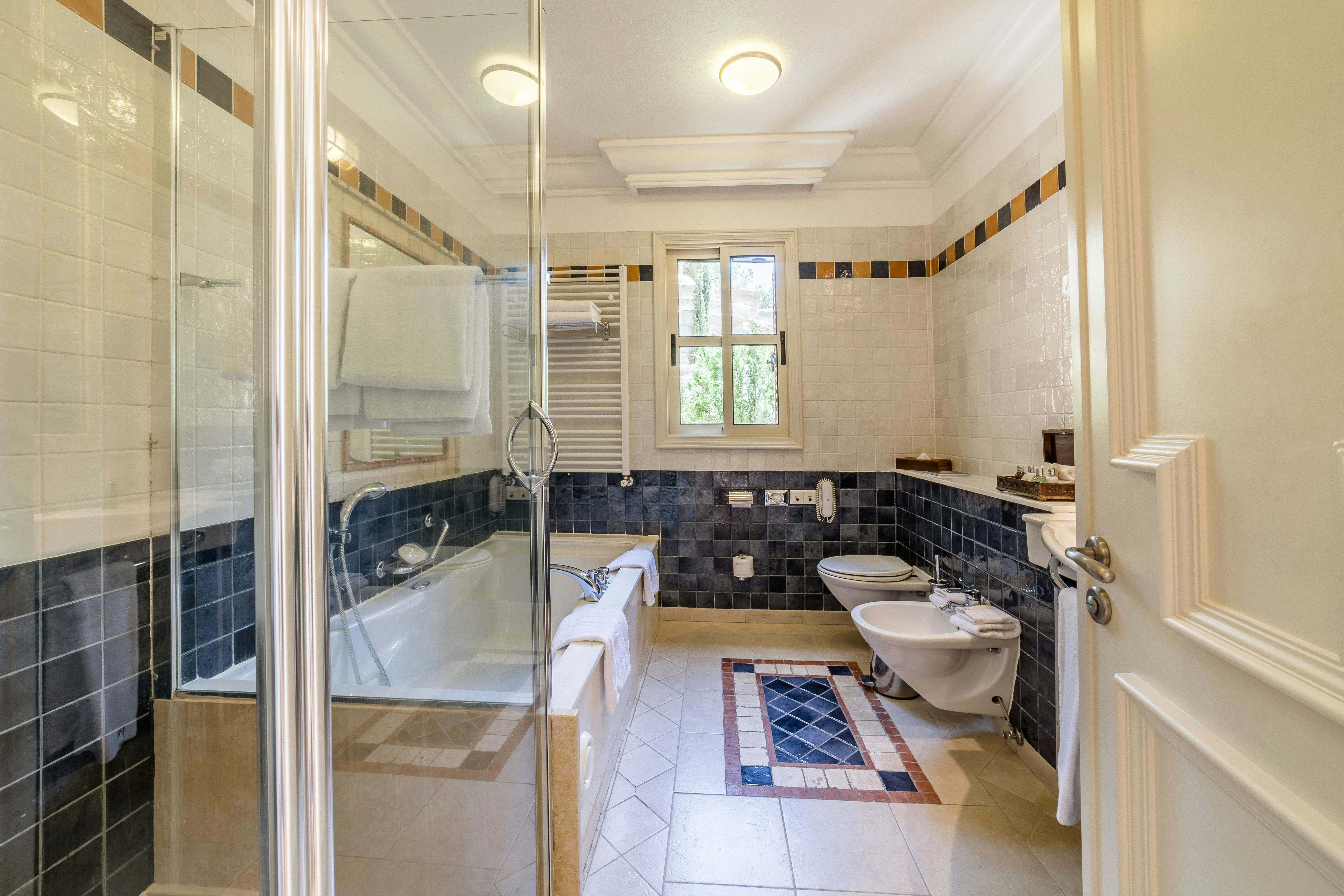 Eagles Nest Bathroom