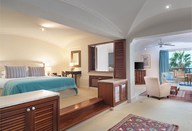 Two Bedroom Family Suite Sea View