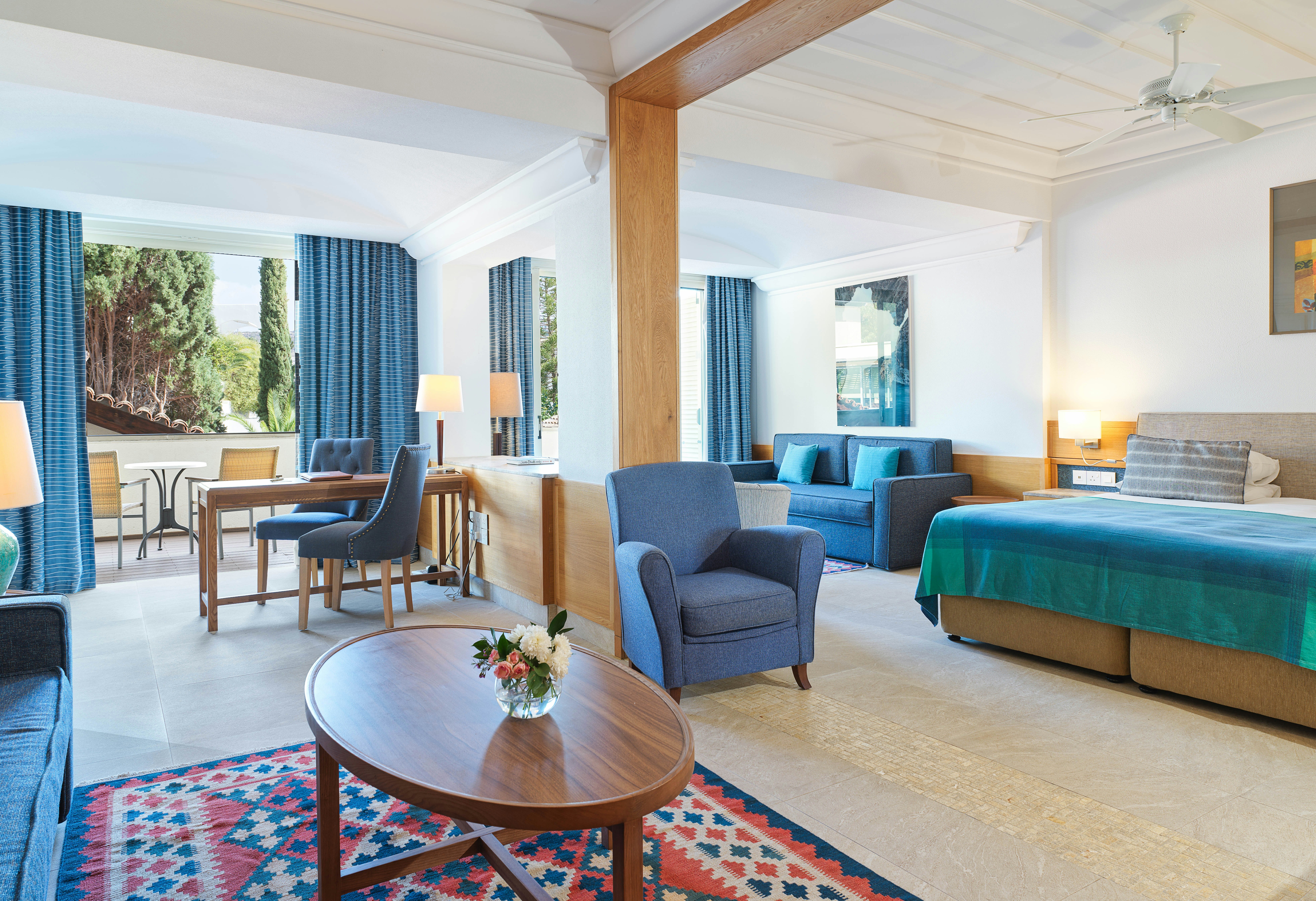 One Bedroom Suite Inland View