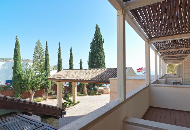 One Bedroom Suite Inland View Balcony