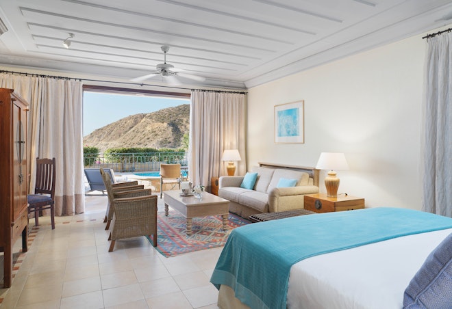 Eagles Nest Executive Suite With Private Plunge Pool