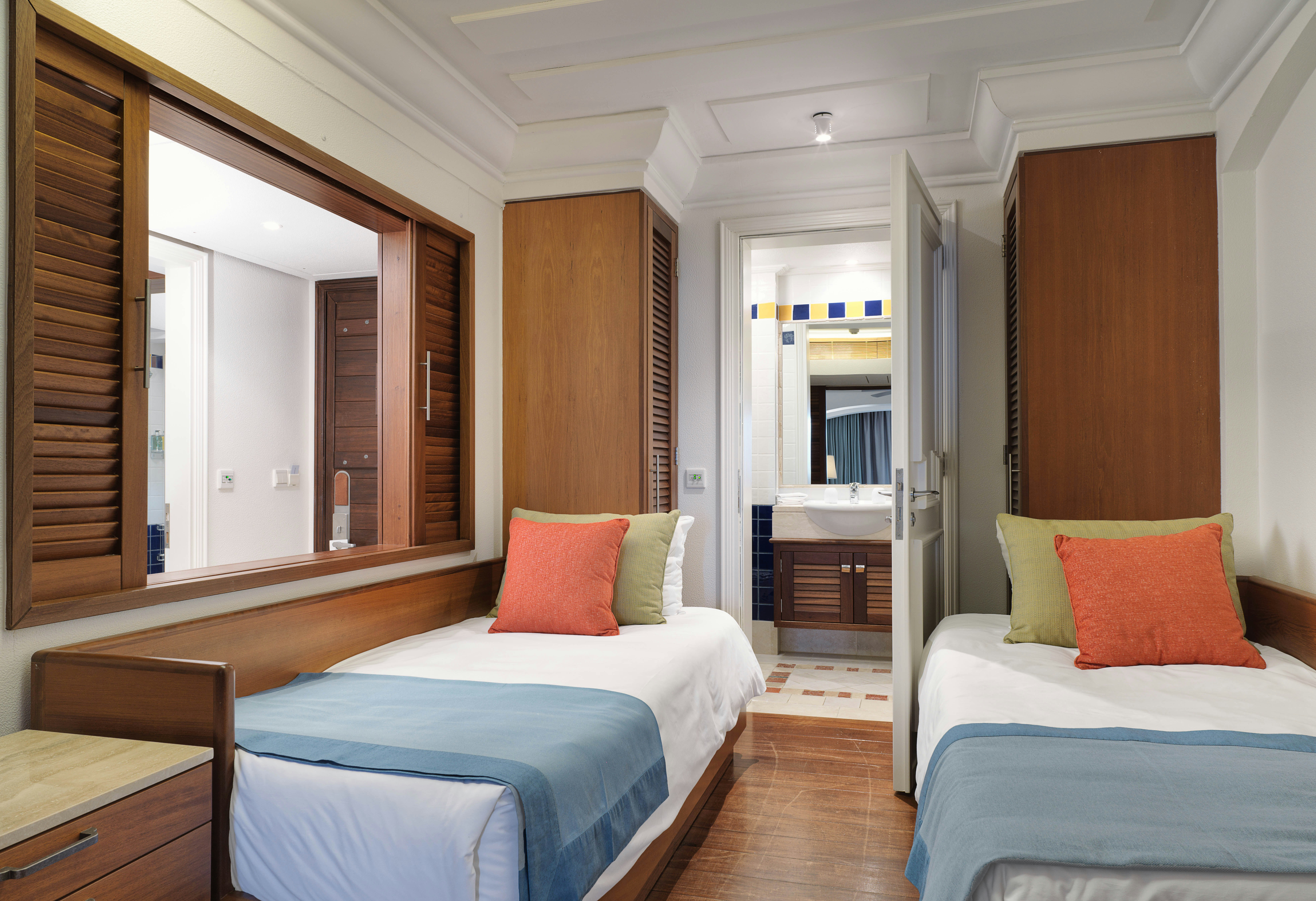 1 Bedroom Suite Sea View