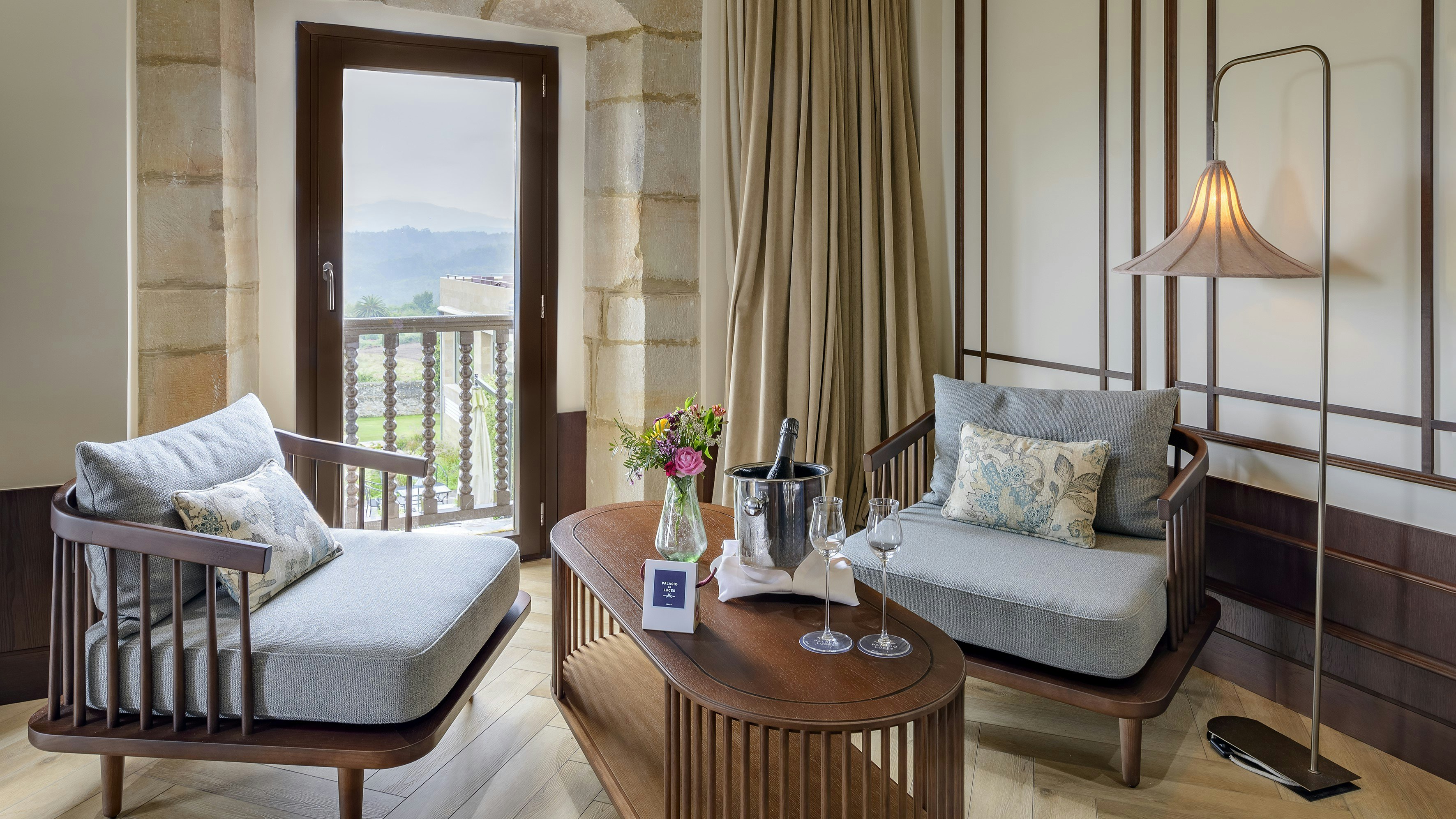 Coolsuite - Living Area