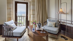 Coolsuite - Living Area