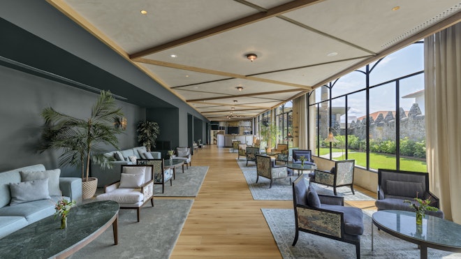 La Palmera Lobby