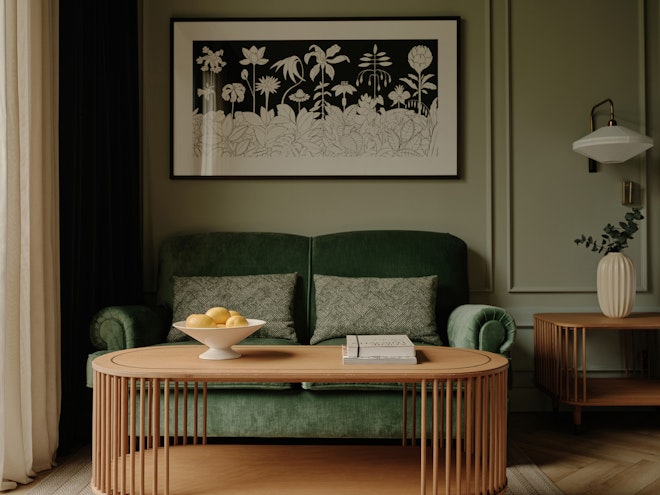 Deluxe Room - Living Area