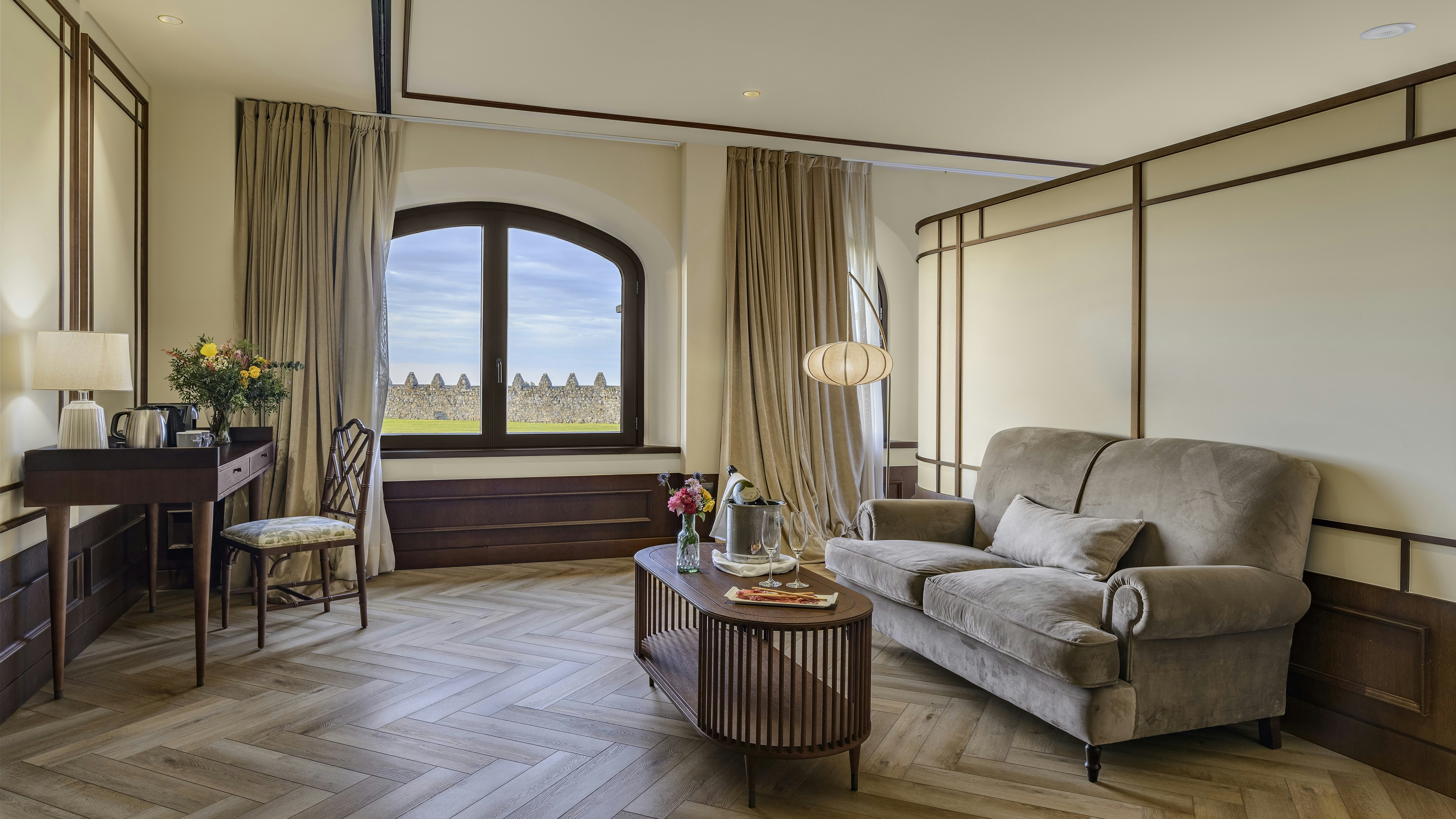 Coolsuite - Living Area