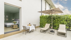 Junior Suite with Garden - Patio