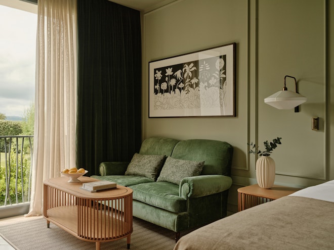 Deluxe Room - Living Area