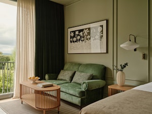 Deluxe Room - Living Area