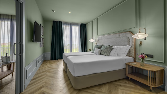 Suite - Bedroom