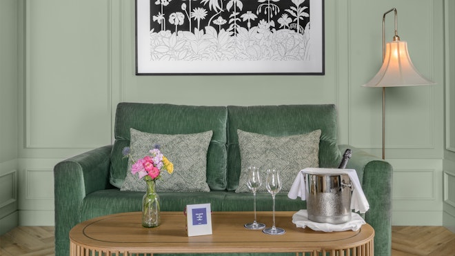 Junior Suite - Living Area