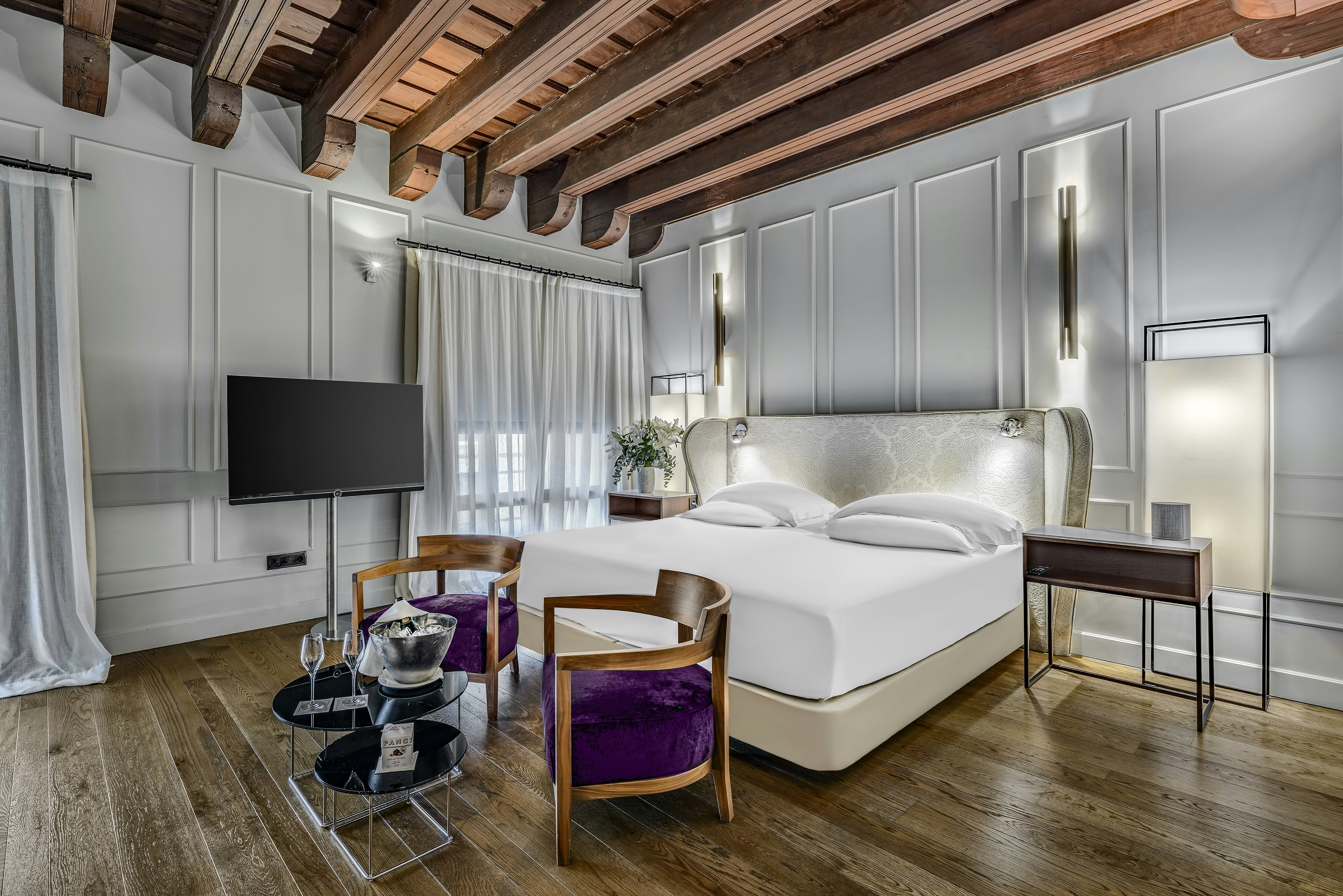 Premium Room - Bedroom