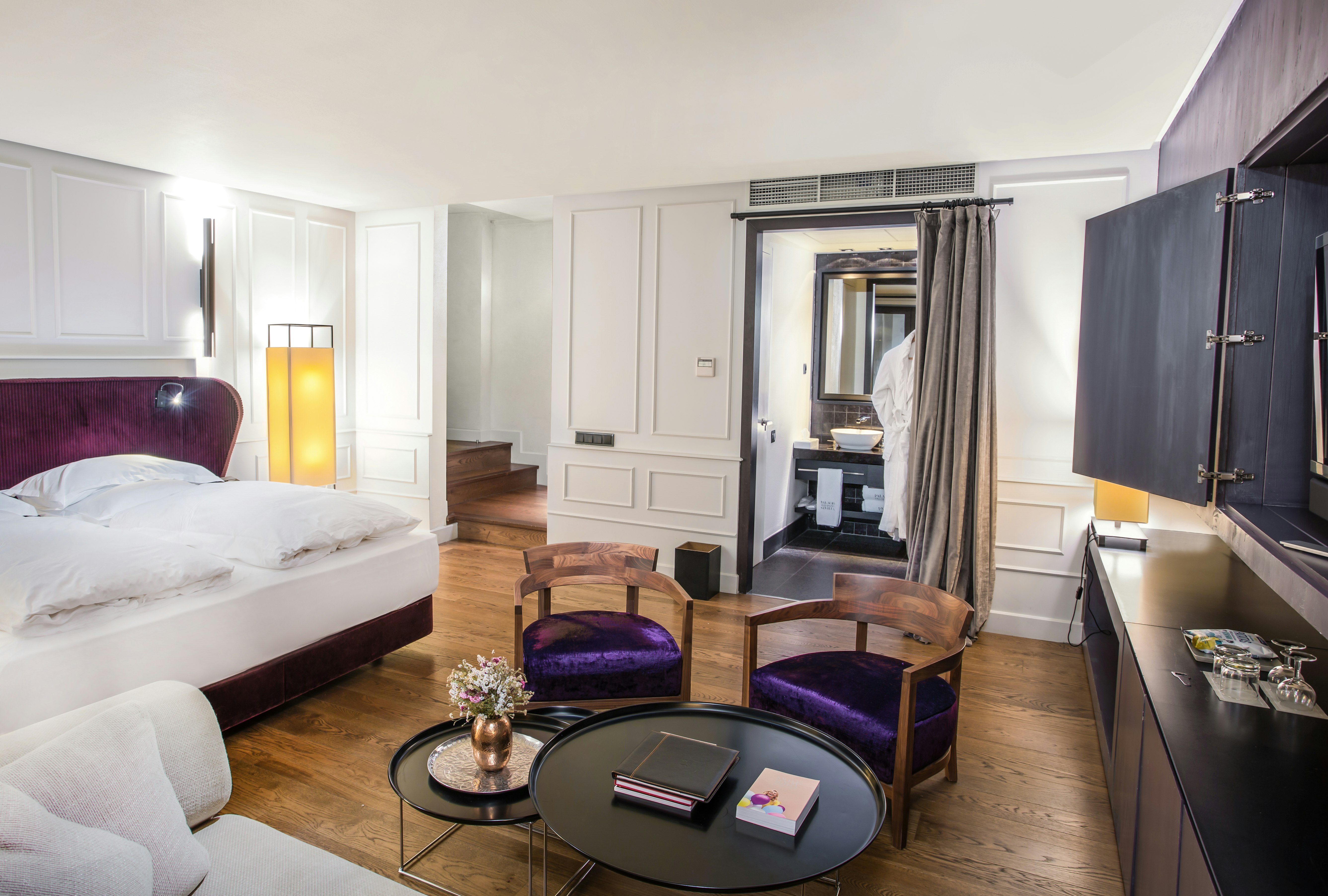 Palace Room - Bedroom