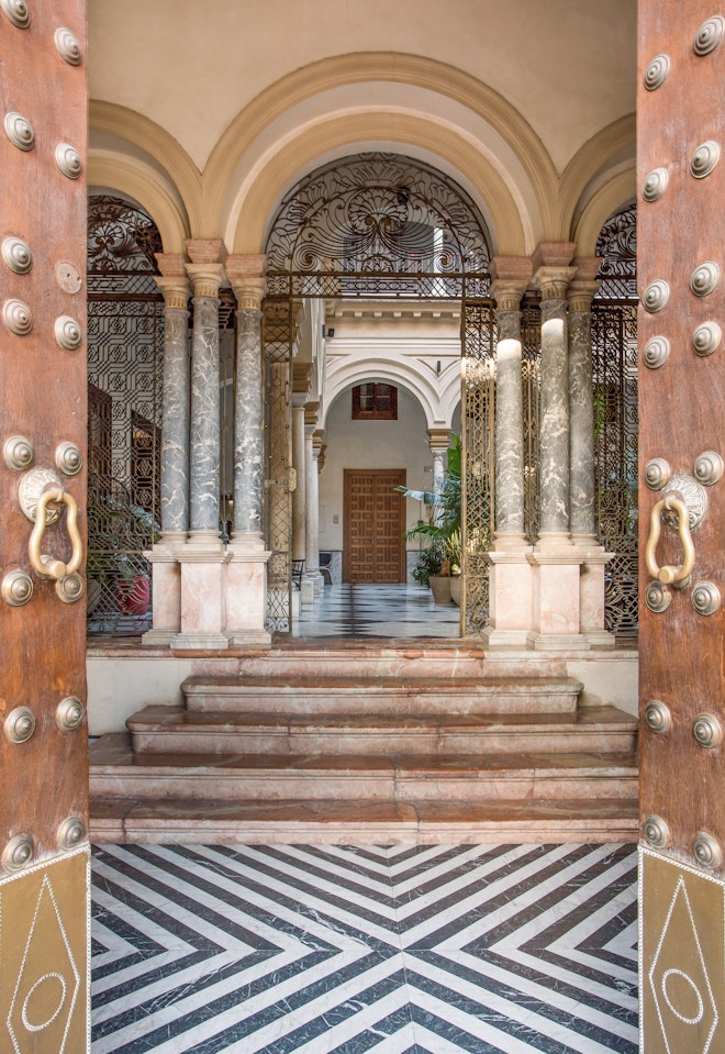 Palacio Entrance Cool Rooms Palacio De Villapanes