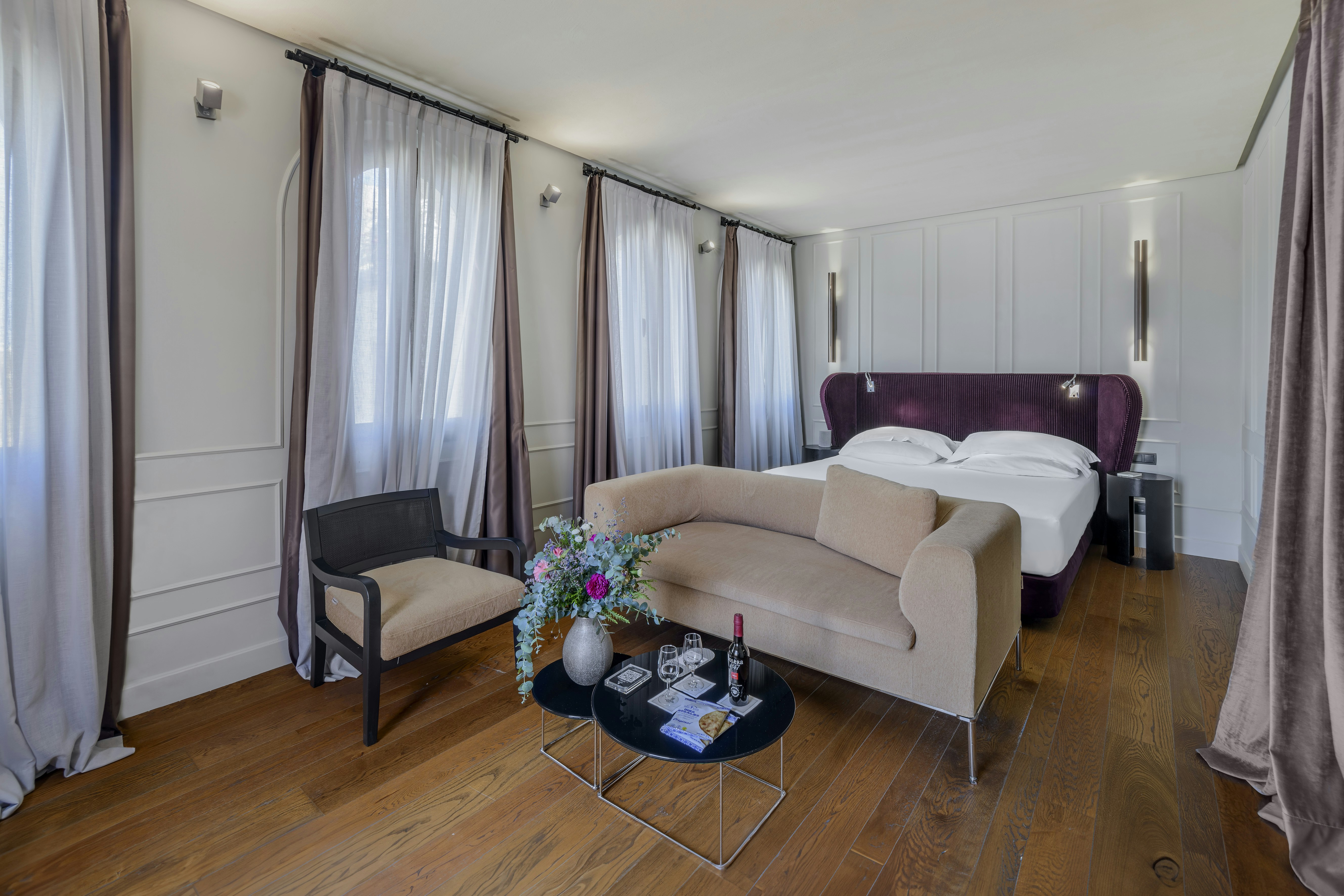 Palace Room - Bedroom