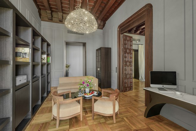 Suite Sevilla - Living Area