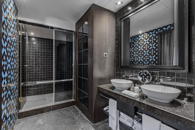Palace Room - Bathroom
