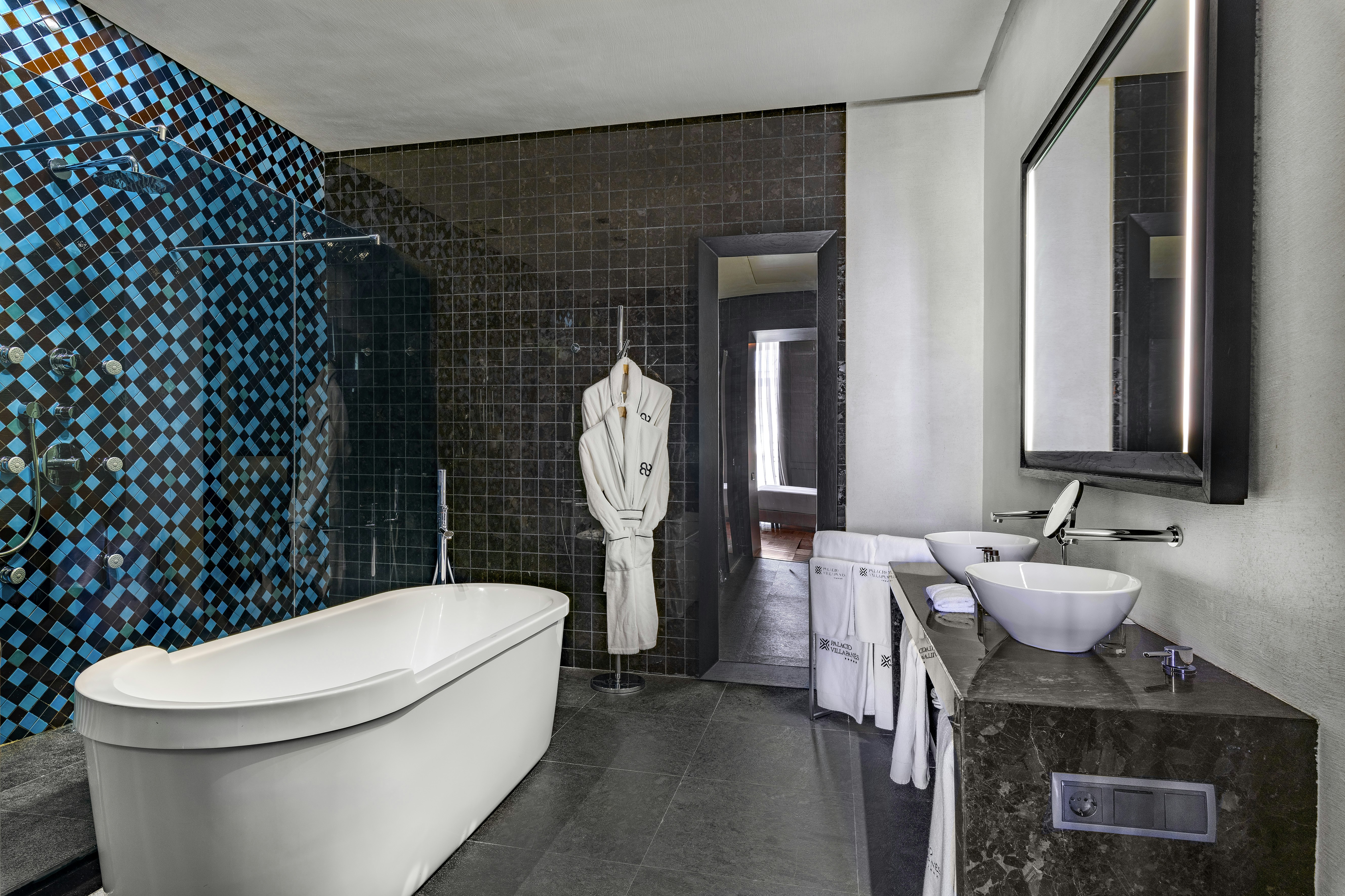 Suite Sevilla - Bathroom