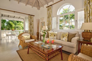 Luxury Cottage Suite Living Room