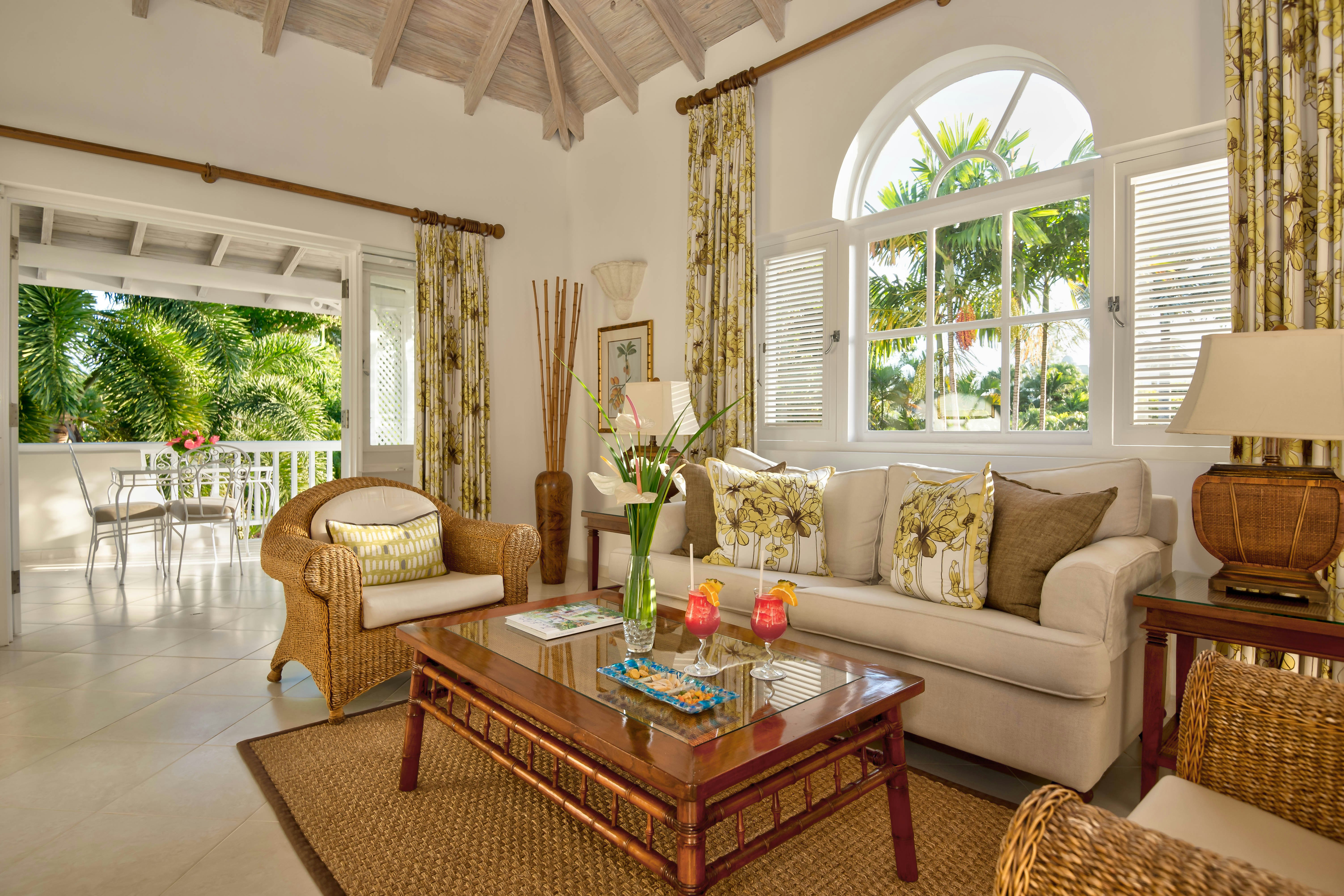 Luxury Cottage Suite Living Room