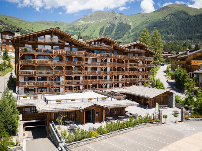 Exterior Summer