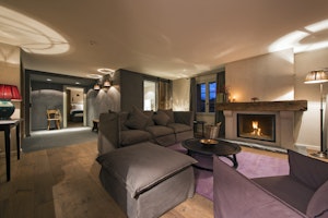 Prestige Suite Living