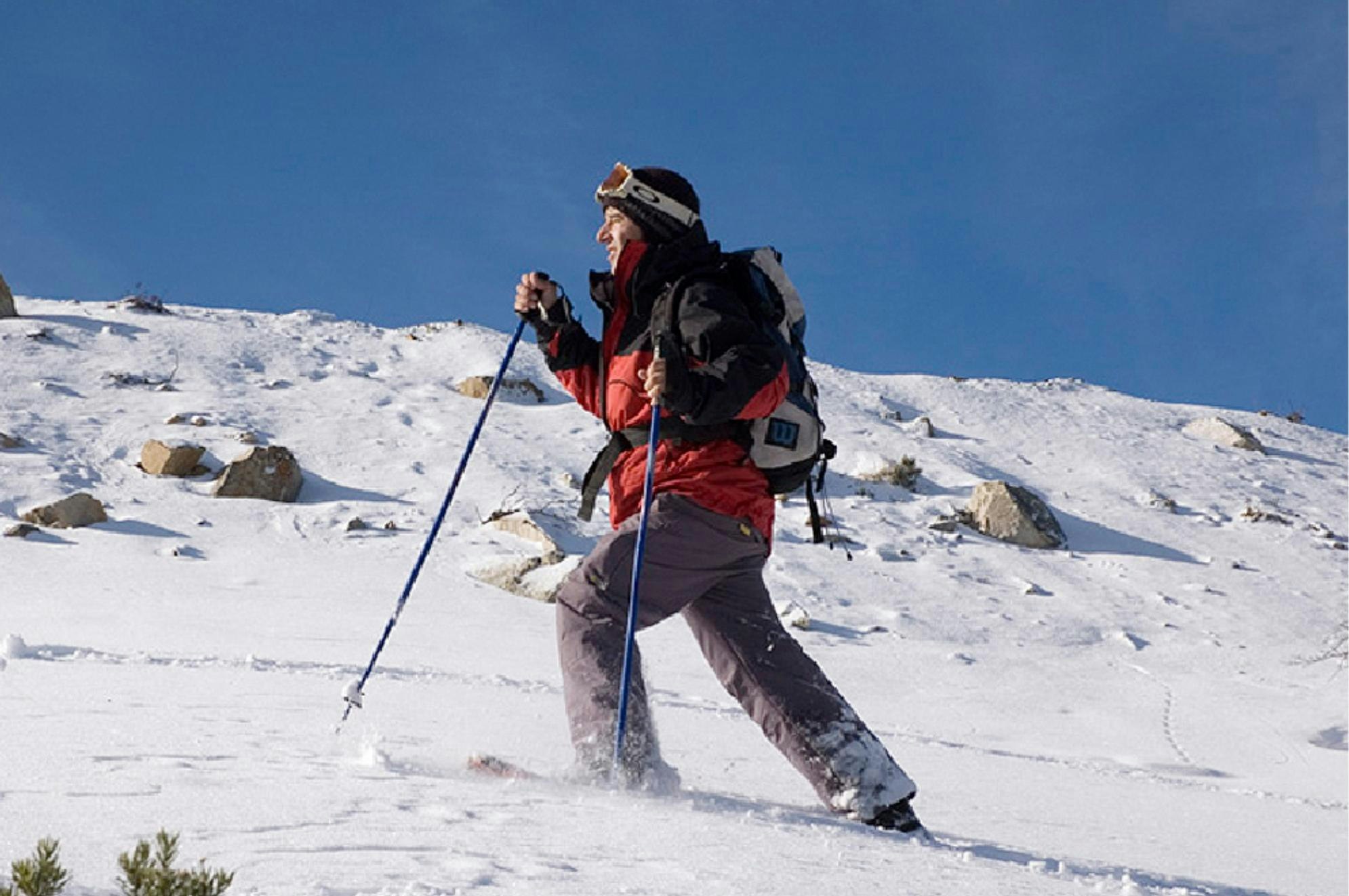 Trekking with Snow Racquets