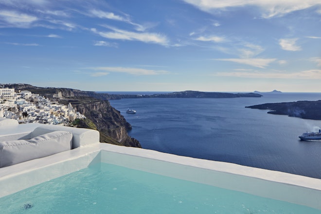 Cosmo Honeymoon Suite - Pool