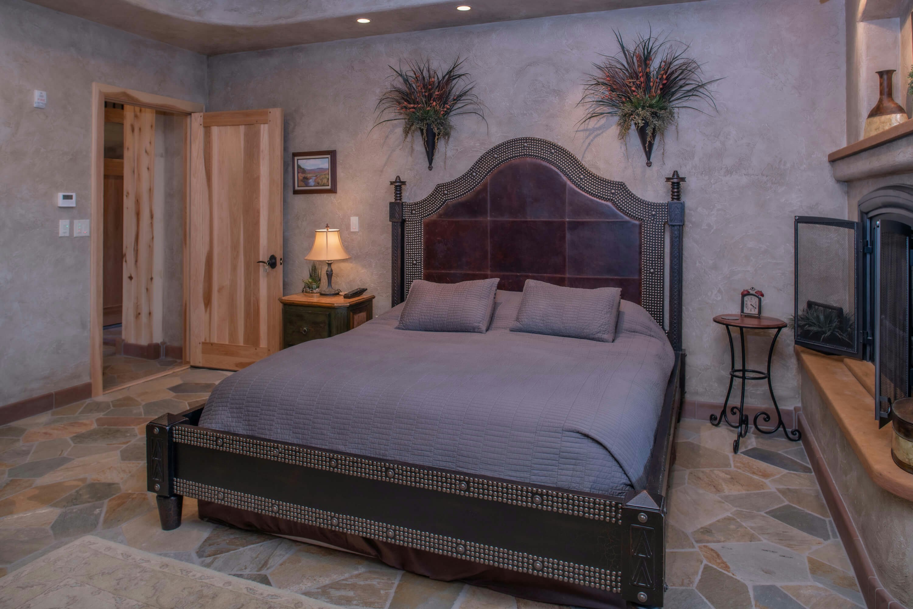 Standard Room - Bedroom