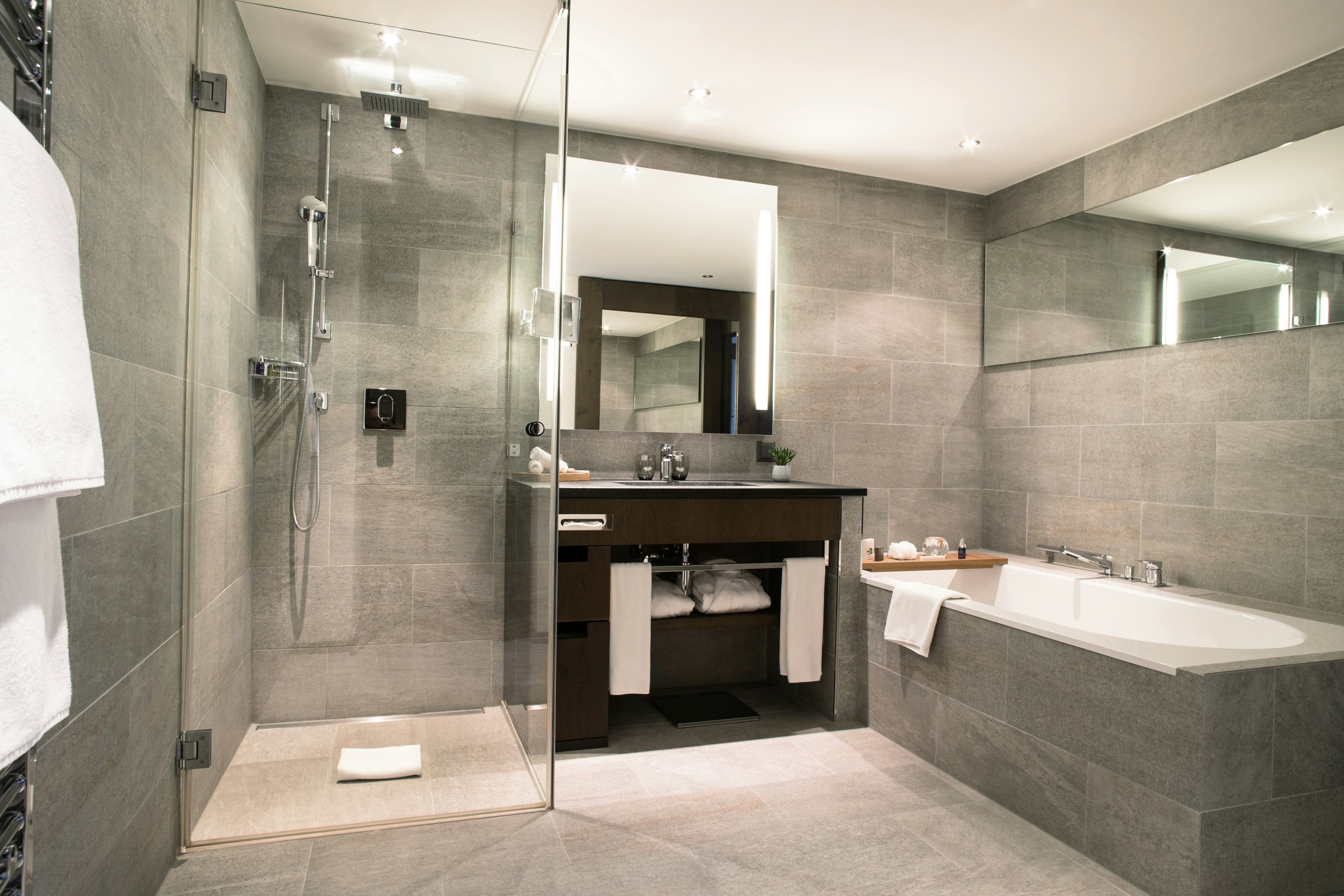 Prestige Suite - Bathroom