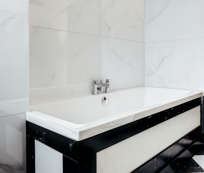 Hotel Junior Suite - Bathroom