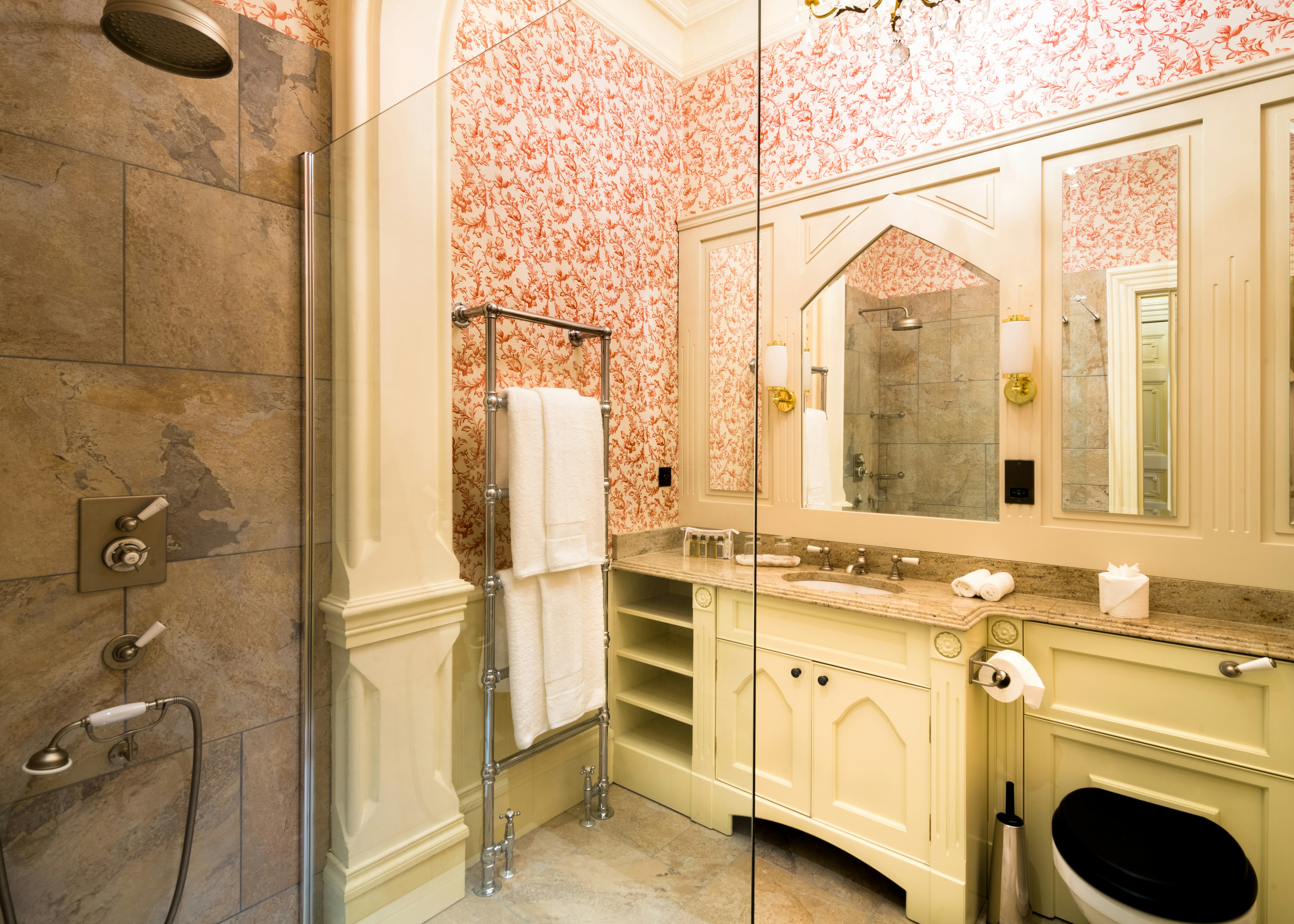 Castle Small Double - Bathroom