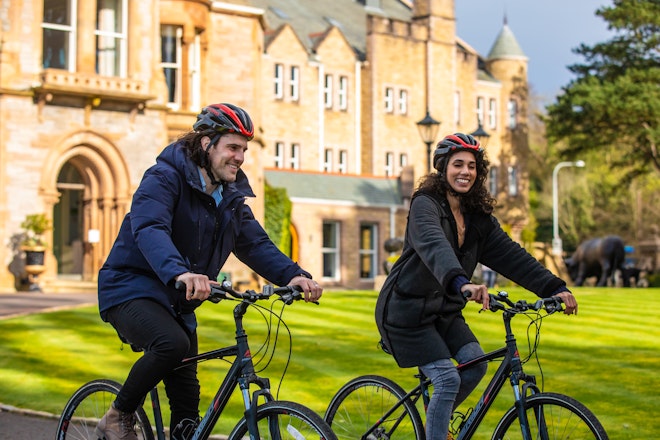 Cycle through the grounds