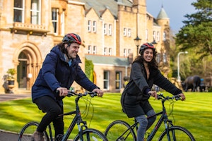 Cycle through the grounds