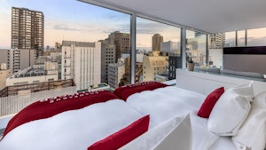Top Floor Twin Room (14F Bollinger)