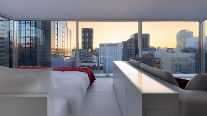 Top Floor Twin Room (14F Bollinger)