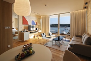 Premium Suite